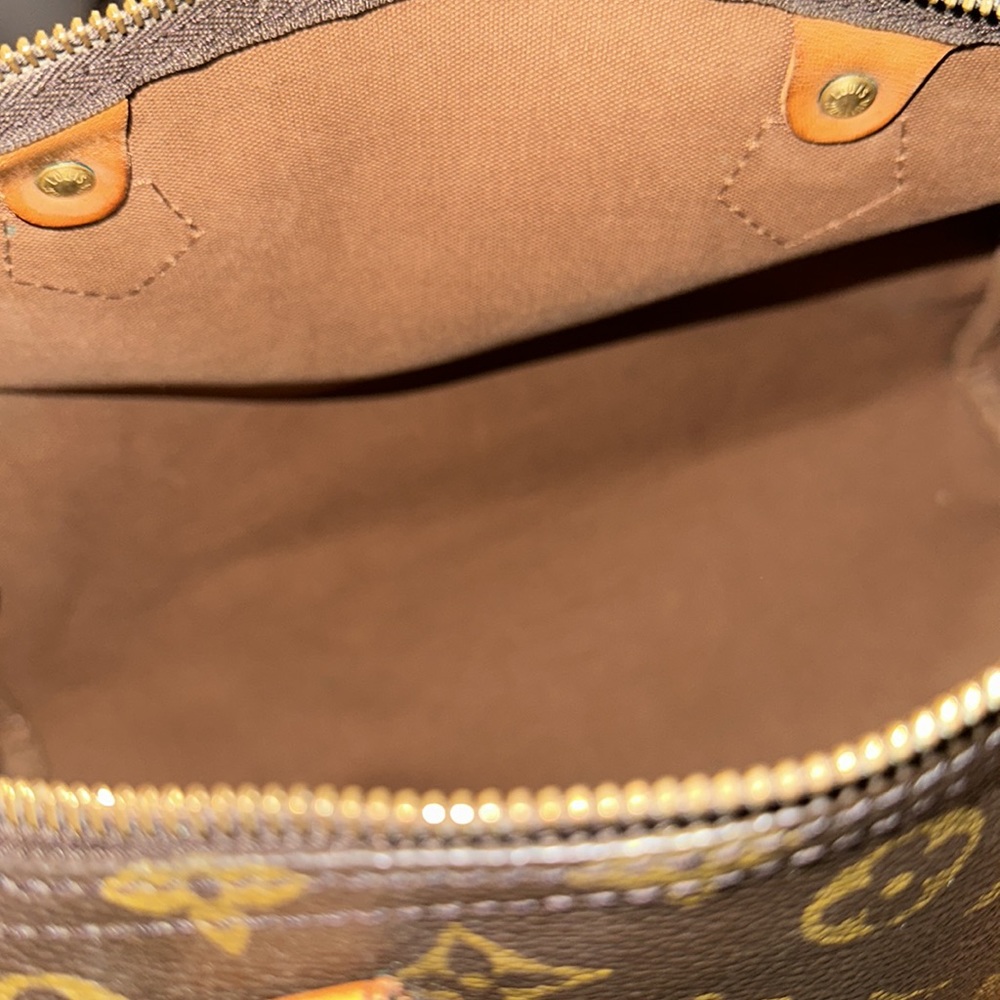 Authentic Louis Vuitton Speedy 30 - Picture 10 of 12